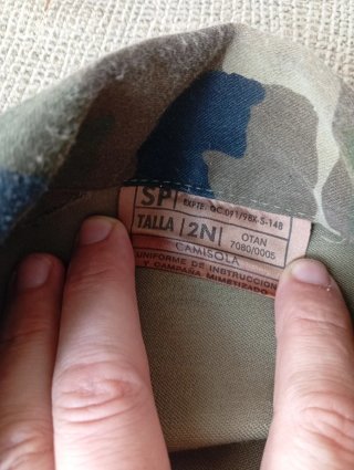 Cazadora militar camuflaje