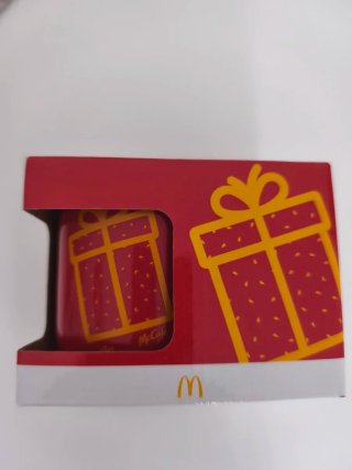 Tazas McDonald's Navidad 2025