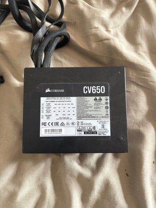 Fuente de Alimentación PC Negra