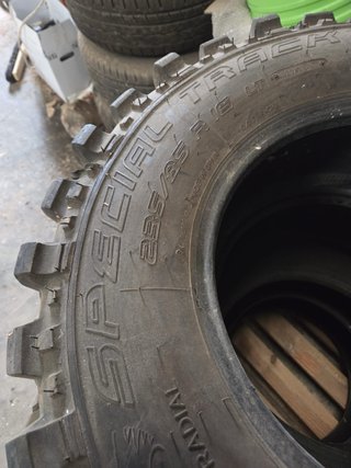 4 Ruedas 4x4 235/85 R16 Especial Track