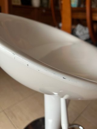 Silla de barra blanca