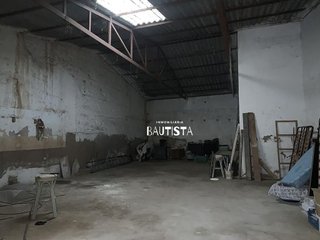 Nave industrial en alquiler en Valdepeñas
