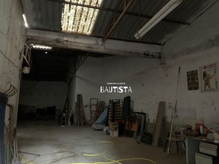 Nave industrial en alquiler en Valdepeñas