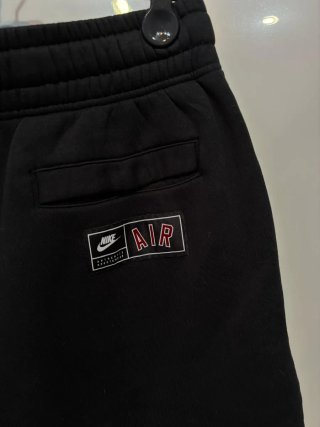 Pantalones cortos Nike air negros y rojos