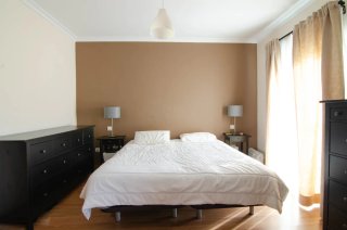 Cómoda IKEA Hemnes 8 cajones negro-marrón