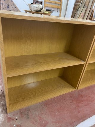 Estanterías modulares de madera