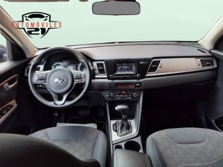Kia Niro 1.6 GDi HEV 104kW (141CV) Concept