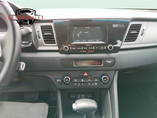 Kia Niro 1.6 GDi HEV 104kW (141CV) Concept