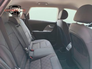 Kia Niro 1.6 GDi HEV 104kW (141CV) Concept