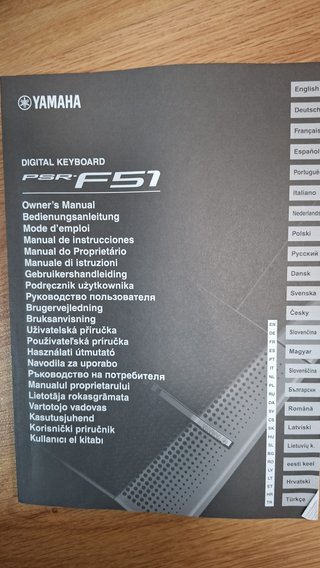 Teclado Yamaha PSR-F51