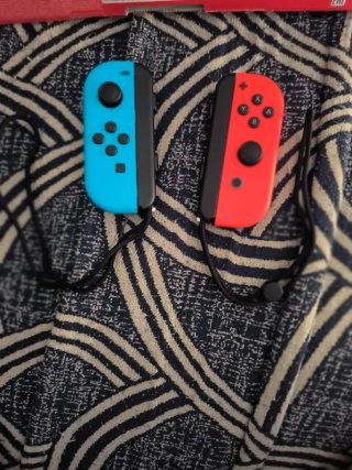 Nintendo Switch Azul/Rojo + Just Dance 2019