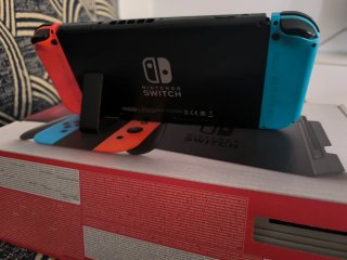 Nintendo Switch Azul/Rojo + Just Dance 2019