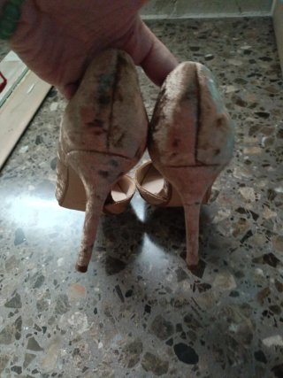 Zapatos Mango ante mujer marrón
