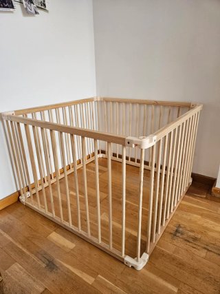 Parque infantil de madera