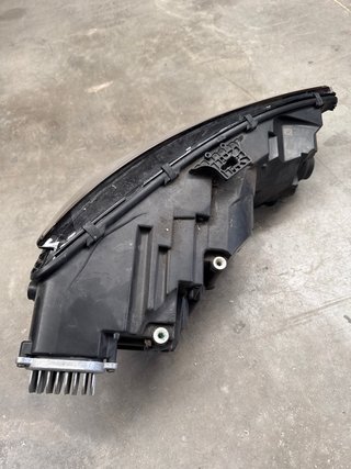 Faro Izquierdo Audi A4 B9 2019