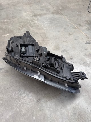 Faro Izquierdo Audi A4 B9 2019