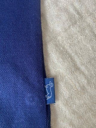 Polo niño azul con perro blanco Talla 4 (104 cm)
