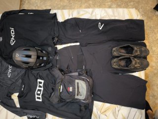 CUBE TM ONE44 HÍBRID 2025 + Protecciones enduro