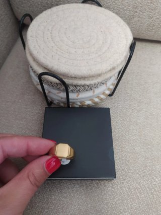 Anillo de acero dorado