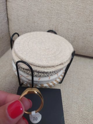 Anillo de acero dorado
