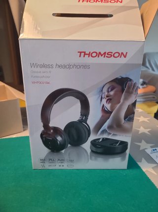 Auriculares Inalámbricos Thomson Negros