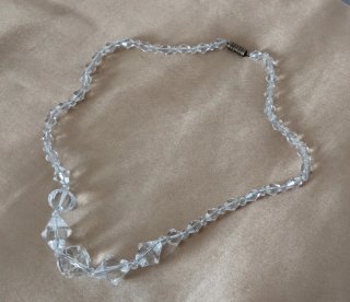 Collana vintage con perle di cristallo