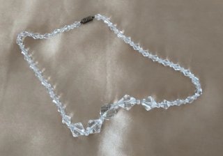 Collana vintage con perle di cristallo