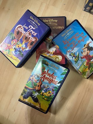 Colección Clásicos Disney VHS y DVD