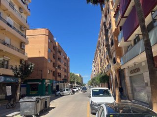 Local comercial en alquiler en Catarroja