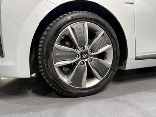 Hyundai IONIQ  unico propietario todos los extras