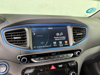 Hyundai IONIQ  unico propietario todos los extras