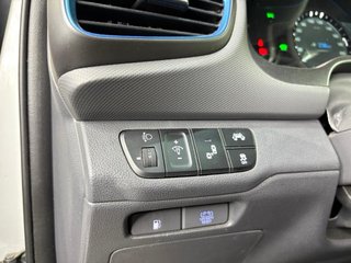 Hyundai IONIQ  unico propietario todos los extras