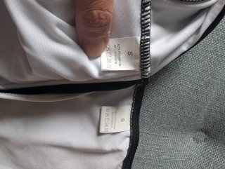 Bikini negro con tirantes cruzados y relleno