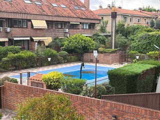 Casa adosada en alquiler en Zona Estación en Pozuelo de Alarcón