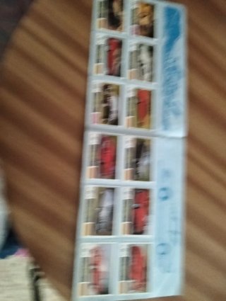 Álbum de cromos de coches