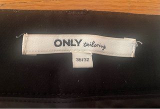 Pantalón negro elegante