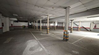 Local comercial en alquiler en Instituts - Ponent - Sota el Camí Ral en Granollers