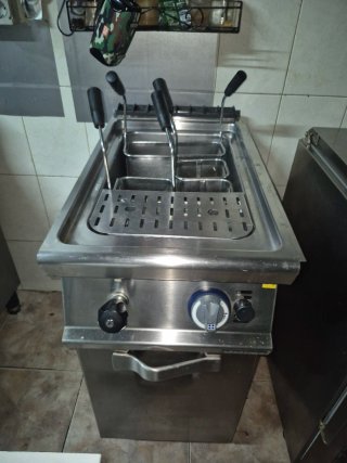 Cocina Industrial 4 Fuegos Horno Pizza