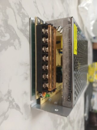 Fuente Alimentación 12V 8.3A 100W