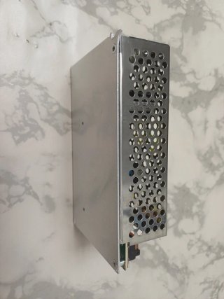 Fuente Alimentación 12V 8.3A 100W