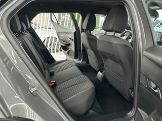 Peugeot 2008 Active BlueHDI 130 S&S EAT8