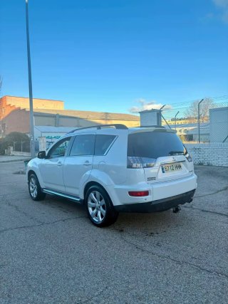 Mitsubishi Outlander 2011