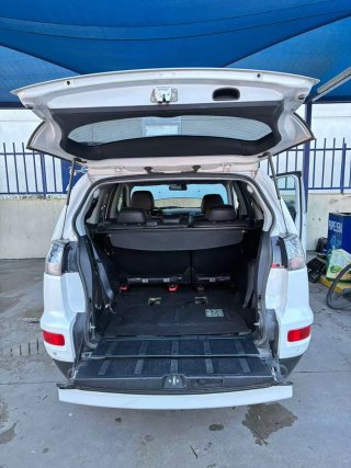 Mitsubishi Outlander 2011