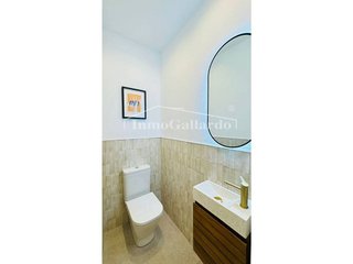 Piso en venta en La Goleta - San Felipe Neri en Málaga
