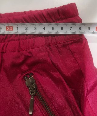 Pantalón corto rosa con cremalleras