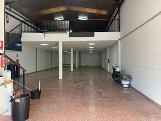 Nave industrial en alquiler en Polígonos - Recinto Ferial Cortijo de Torres en Málaga