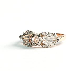 Anillo Oro y Diamantes 3,9 gr