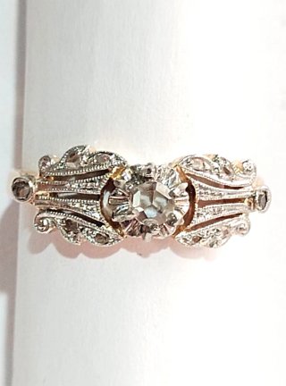 Anillo Oro y Diamantes 3,9 gr