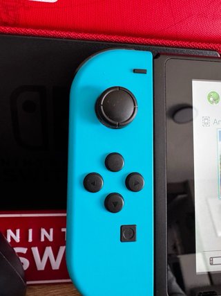 Nintendo Switch + accesorios originales