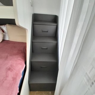 Cama litera con almacenaje